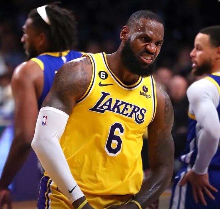 nba吸金王「我不打球每年也能躺赚几千万盘点NBA吸金最强5大球星」