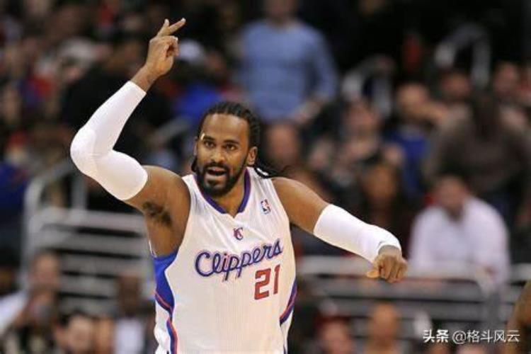 nba游戏里面有易建联「NBA球员都自带生化武器易建联我当时差点吐出来」