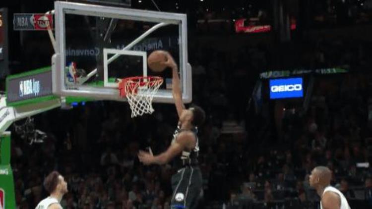 詹姆斯翻身跳投「NBA7大丝滑的转身过人詹姆斯用身体顶开转帕克陀螺式旋转」