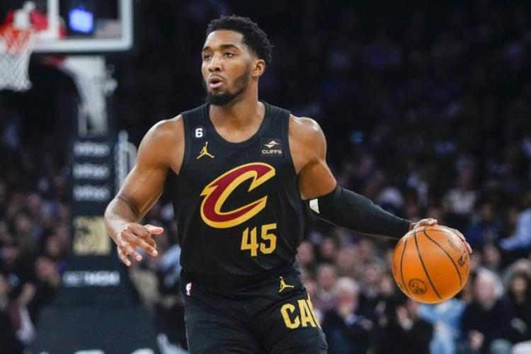 本季表现最令人惊喜的十位nba球员「本季表现最令人惊喜的十位NBA球员」