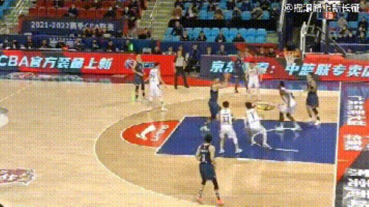 冯莱 nba「冯莱在NBA揭幕战登场首秀被帽CBA打多了还是不太习惯NBA的防守」