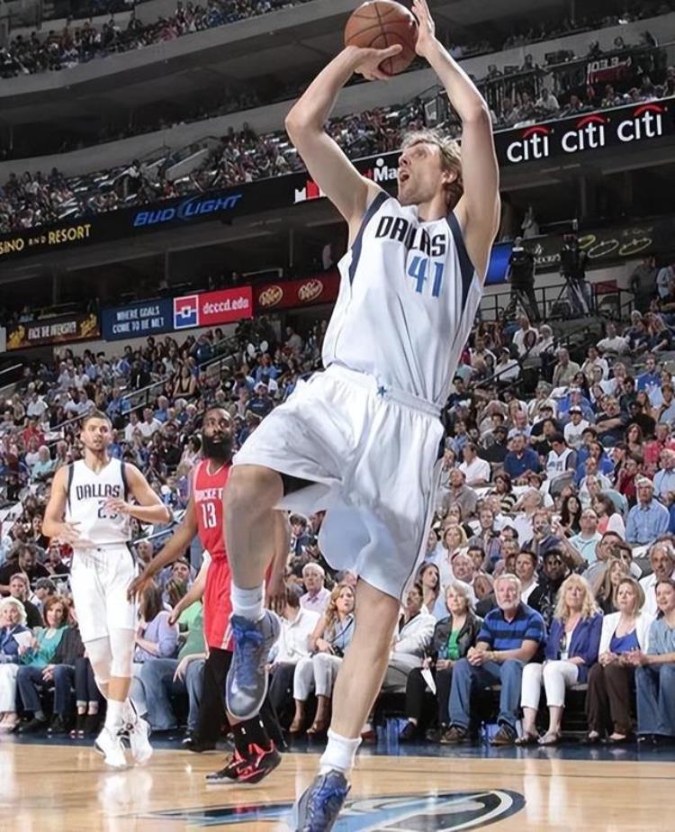nba白人阵容,比较强的nba球员
