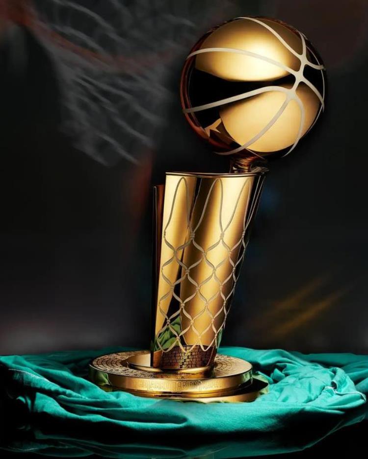 现nba小前锋排名「盘点NBA五大小前锋现役三人打榜詹姆斯榜眼」