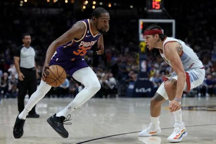 nba最贵的球星「NBA最贵的6位球员库里排名第六詹姆斯杜兰特榜上无名」