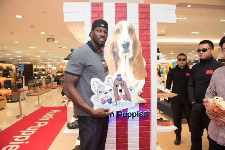 NBA球星本华莱士空降成都助阵暇步士巨蟹月三大来福士四大综合体全面开业