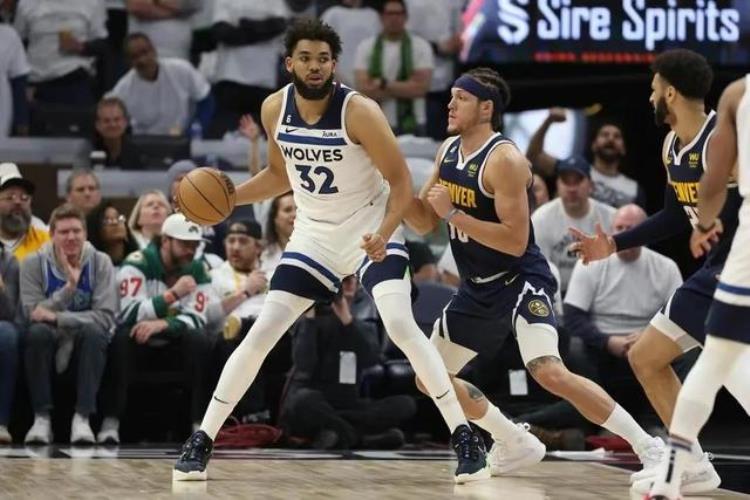 nba最贵的球星「NBA最贵的6位球员库里排名第六詹姆斯杜兰特榜上无名」