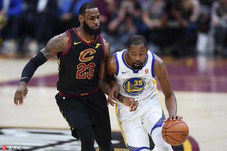 nba和国际篮联干扰球区别「科普NBA和国际篮联规则有啥不同暂停多防守有三秒区干扰球不同」