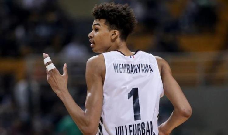文班亚马「文班亚马透露自己最喜欢的NBA球员结果可能出人意料」