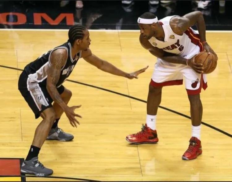 现nba小前锋排名「盘点NBA五大小前锋现役三人打榜詹姆斯榜眼」