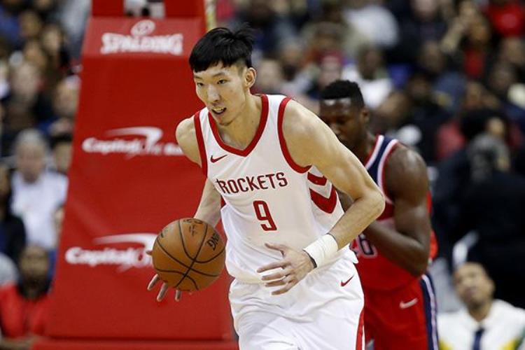 中国哪些篮球运动员进入过nba打球「中国篮球运动员中进入过NBA的有哪些不像你想的那么少」