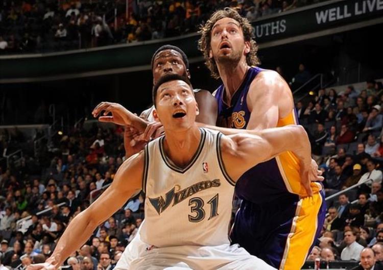 选入nba的中国人「六位登陆NBA中国球员是否超过选秀模板姚明远超预期大致可惜」