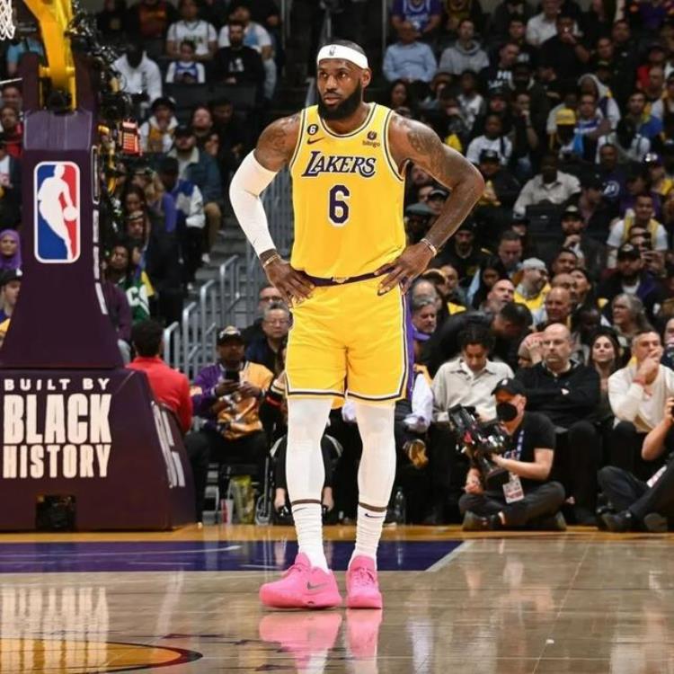 nba最受欢迎的球鞋「NBA最受欢迎球鞋Top10出炉AJ37爆冷落榜第一不愧是它」