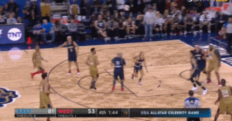 美国黑人小孩打篮球「一个四五岁的美国黑人小孩打爆NBA名人赛选手」