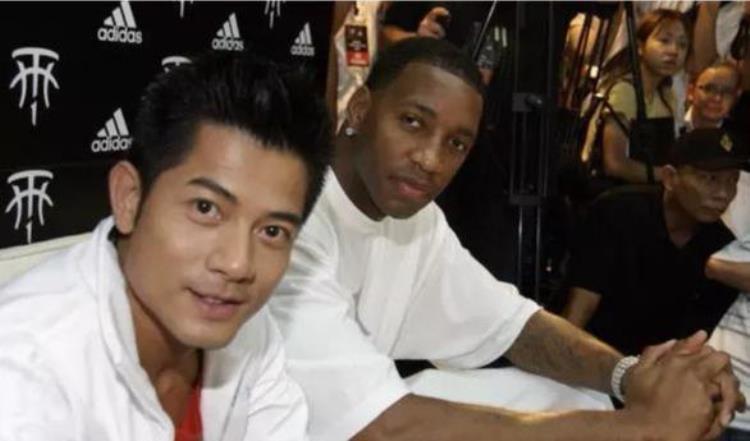 与nba球员合影「那些与NBA球星合影的中国明星们有一张不超过21个90后看过」