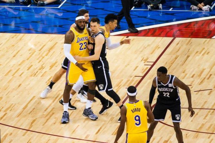新赛季nba西部排名「今年NBA联盟新增排位赛赛制西部球队的竞争最为激烈」