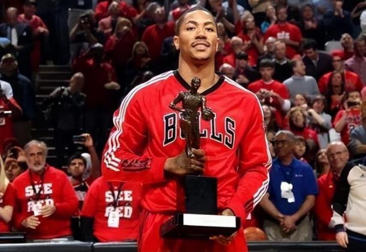 罗斯哪一年mvp「11年的罗斯有多强力压詹科成最年轻MVP季后赛单挑热火三巨头」