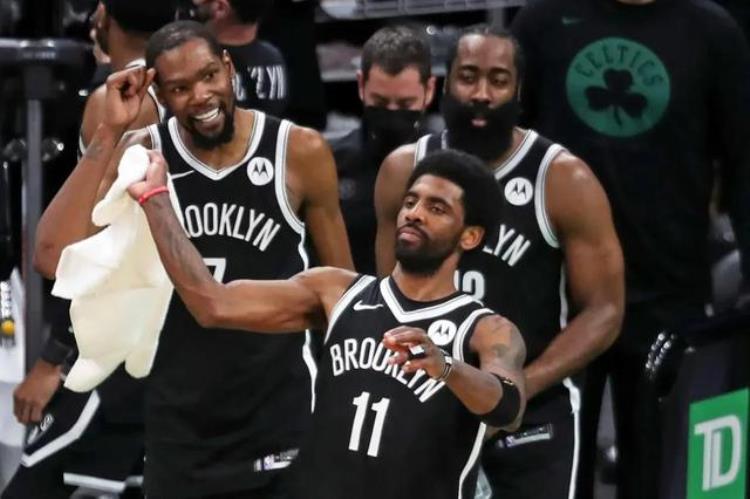 凯里欧文的球衣号码「球风华丽过人骚气2011年状元秀凯里欧文NBA生涯所有球衣号码」