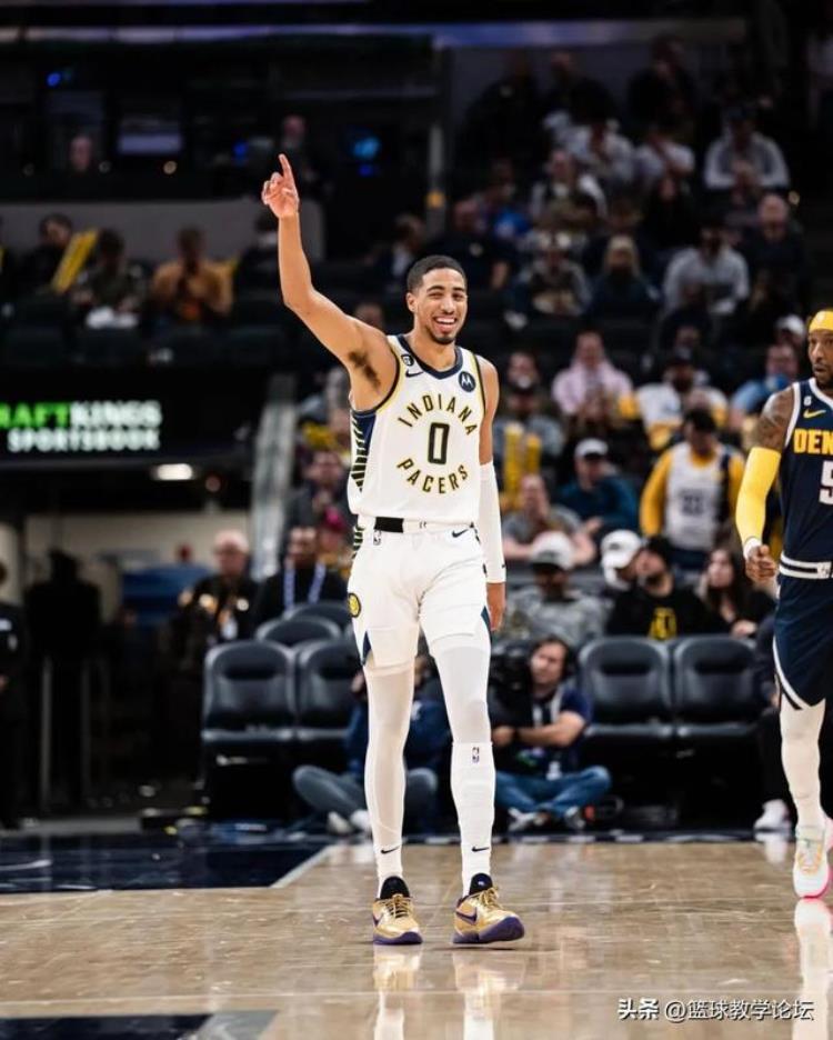 两个00后5年26亿顶薪续约NBA历史第二大合同