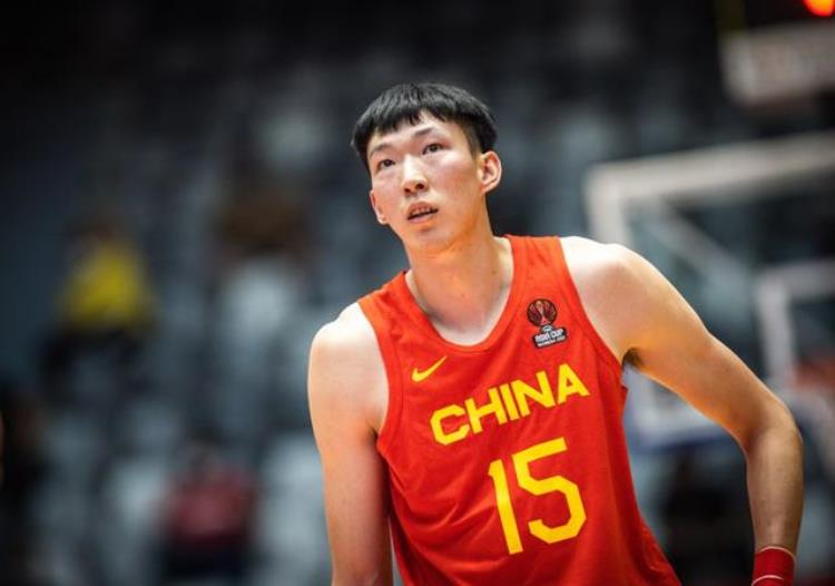 周琦再获nba邀请「22分21板无力回天拒绝NBA邀请为国出力的周琦这次真没得黑」