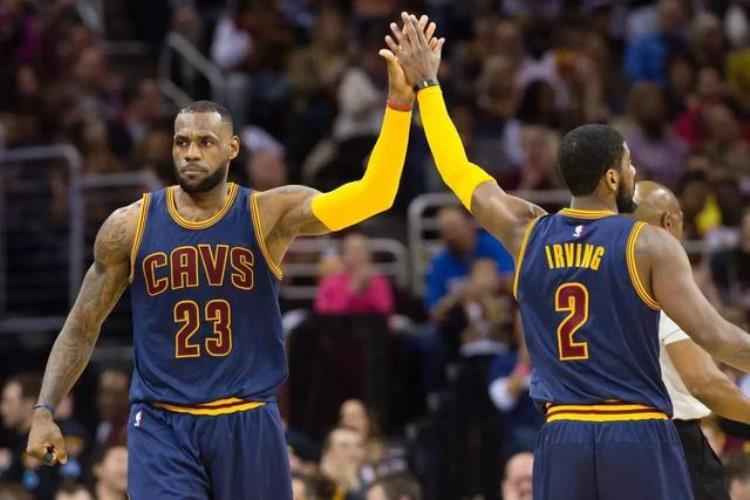 凯里欧文的球衣号码「球风华丽过人骚气2011年状元秀凯里欧文NBA生涯所有球衣号码」