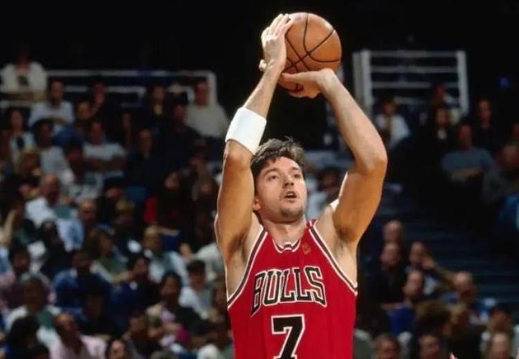 nba绝杀反绝杀「瞬息万变盘点NBA最著名的十大反绝杀胜负只在一瞬间」