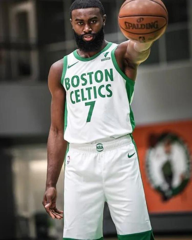 nba最新城市版球衣「NBA球员上身新赛季城市版球衣独行侠和猛龙队很帅」