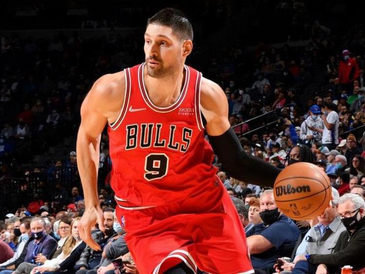 11年nba阵容「过去11年NBA球员登场时间巴特勒第10老詹第5哈登才是真铁人」