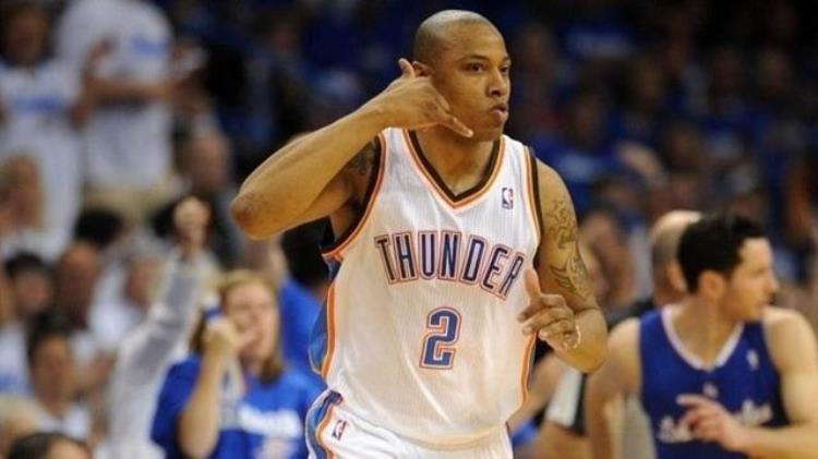 nba球星经典庆祝动作有哪些「NBA历史上最经典的二十种庆祝动作」