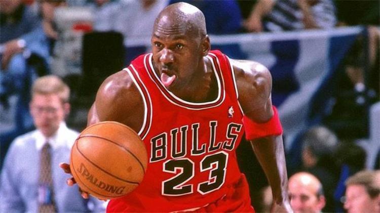 科比加入公牛「NBA老黄历之12月16日科比53分进生涯前十公牛500场门票售罄创史」