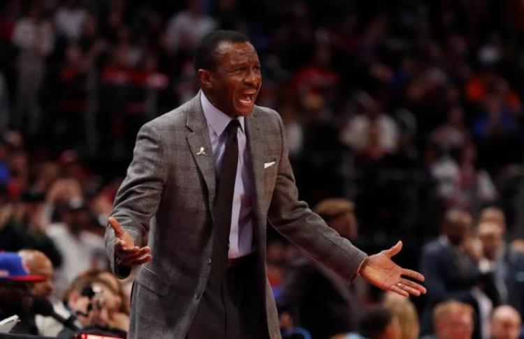 nba单场盖帽纪录球队「单场20次盖帽创造队史纪录我的天啊太凶残了」