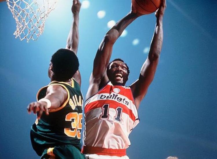 nba历史篮板榜最新排名前50「盘点NBA历史篮板榜前十位无现役联盟球员记录难破」
