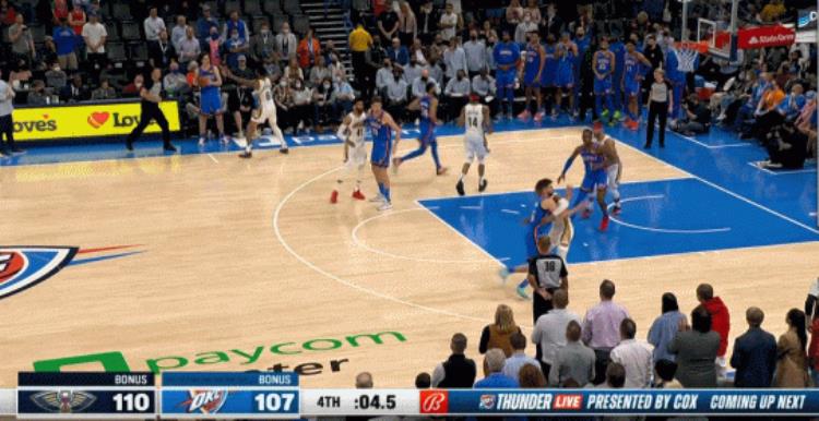 nba十大压哨绝杀「年度盘点之十大压哨绝杀格拉汉姆后场超远东契奇抛投三分」