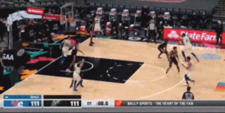 nba十大压哨绝杀「年度盘点之十大压哨绝杀格拉汉姆后场超远东契奇抛投三分」