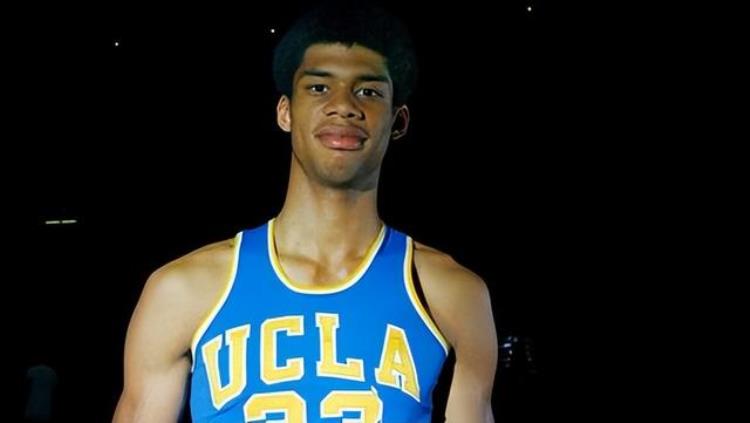 nba历史篮板榜最新排名前50「盘点NBA历史篮板榜前十位无现役联盟球员记录难破」