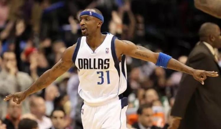 nba球星经典庆祝动作有哪些「NBA历史上最经典的二十种庆祝动作」