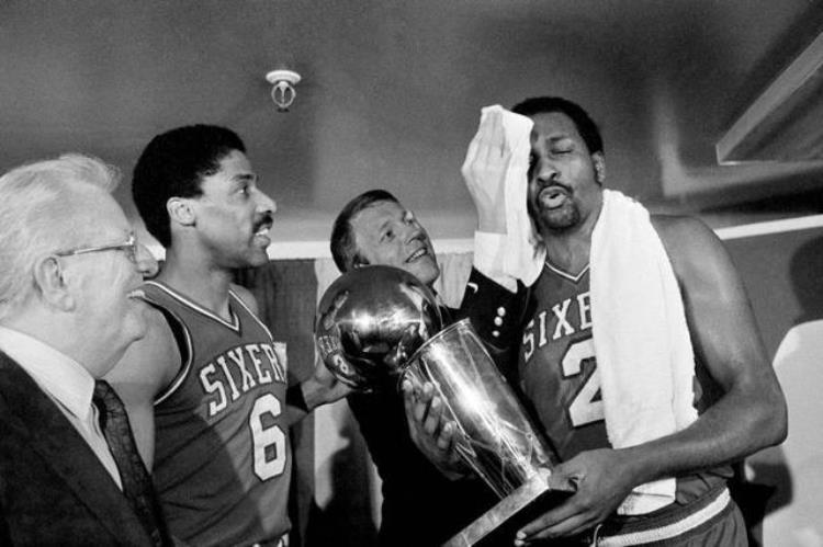 nba历史共76次总决赛里一共出现了几次四比零横扫世界「NBA历史共76次总决赛里一共出现了几次四比零横扫」
