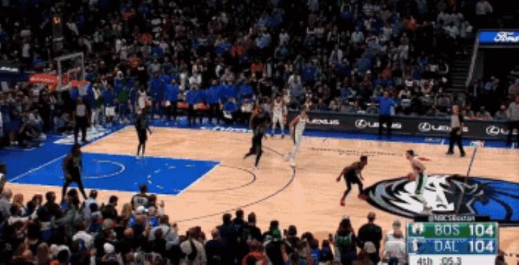 nba十大压哨绝杀「年度盘点之十大压哨绝杀格拉汉姆后场超远东契奇抛投三分」