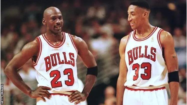 最后之舞乔丹纪录片观看「美国NBA纪录片最后之舞这部人人谈论的新片讲了乔丹什么」