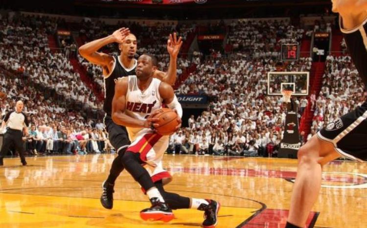 nba绝技排名「独一无二的神通盘点NBA十大球星的绝技前三名实至名归」