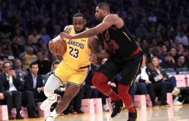 nba绝技排名「独一无二的神通盘点NBA十大球星的绝技前三名实至名归」