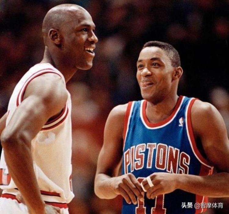 nba历史谁最厉害前十名「NBA历史八大宿敌詹姆斯两度上榜一人对抗整个东部」