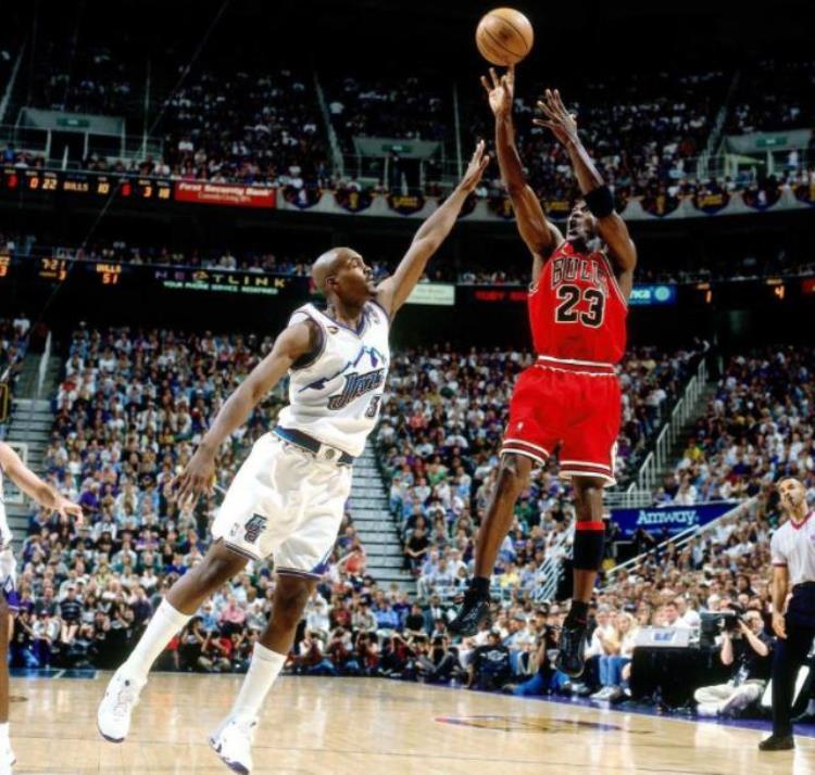 nba绝技排名「独一无二的神通盘点NBA十大球星的绝技前三名实至名归」