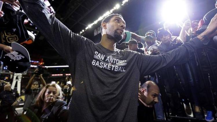 nba历史前五人「NBA历史前五球员榜乔丹第一然后是库里詹姆斯科比和邓肯」