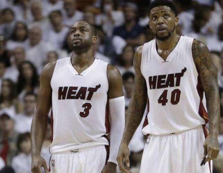 nba带伤出战经典战役「NBA历史10大带刀护卫冠军球队总有1人在重要性远超数据」