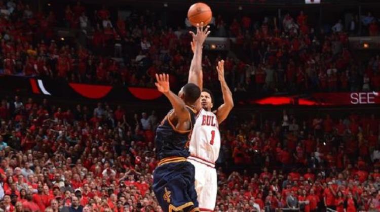 nba的经典时刻「6个NBA的经典瞬间哪一个至今再看依旧能让你兴奋和感动」