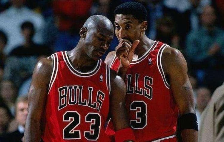 nba历史前十名小前锋「NBA历史前十小前锋现役四人上榜皮蓬仅第7詹皇地位无可撼动」