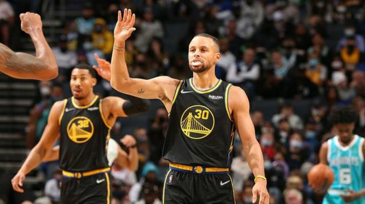 nba历史前五人「NBA历史前五球员榜乔丹第一然后是库里詹姆斯科比和邓肯」