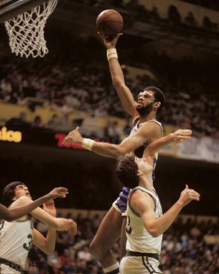 nba球星都是什么星座「NBA历史十二大球星的十二个星座乔丹科比詹姆斯库里」