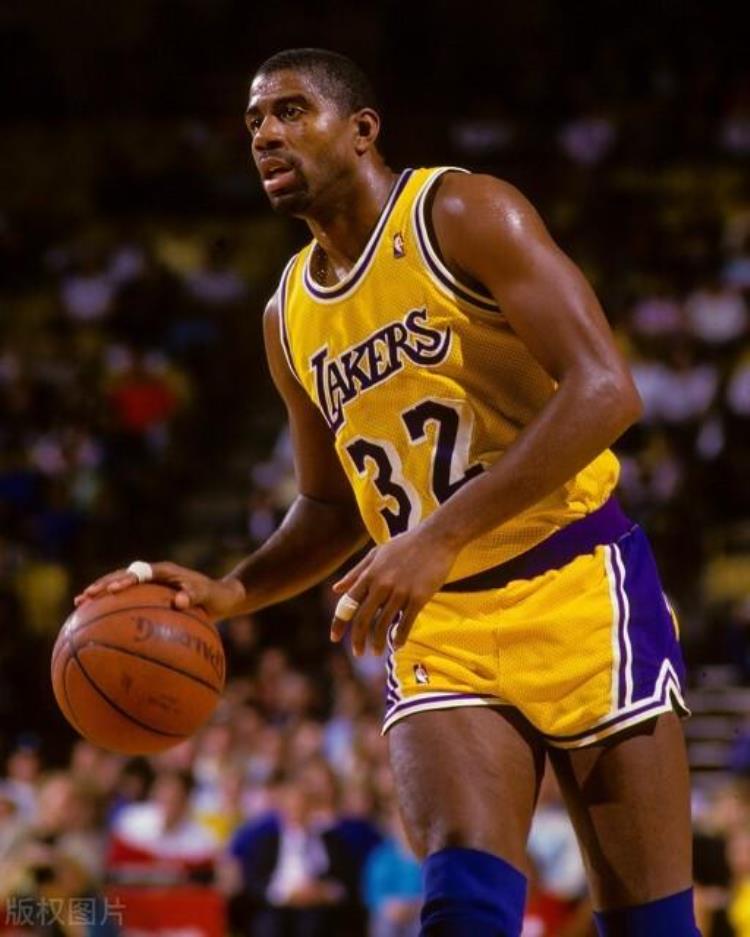 nba球星都是什么星座「NBA历史十二大球星的十二个星座乔丹科比詹姆斯库里」