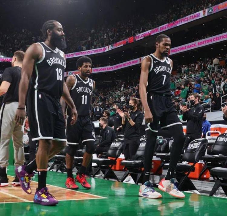 盘点近10年NBA最烂的5笔交易76人骚操作秀翻自己篮网两度上榜